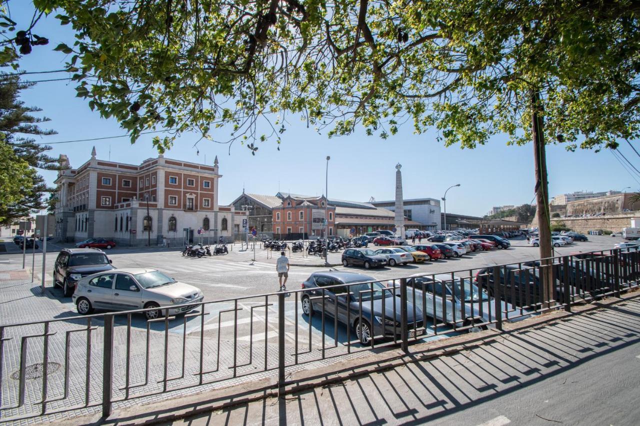 Apartamento Sherezade Y La Ciudad De กาดิซ ภายนอก รูปภาพ